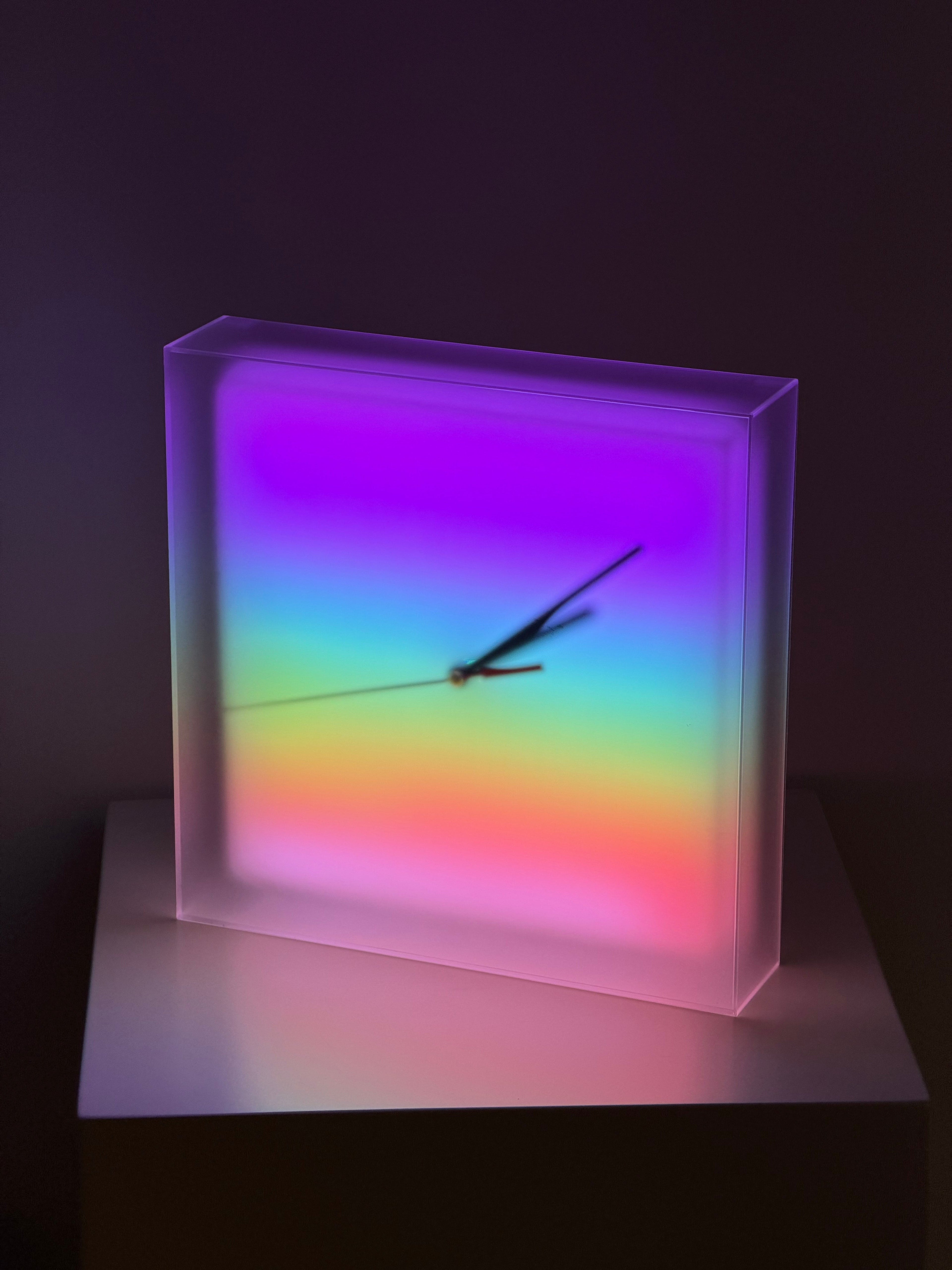 Solarglow Aurora Clock rainbow spectrum gradient