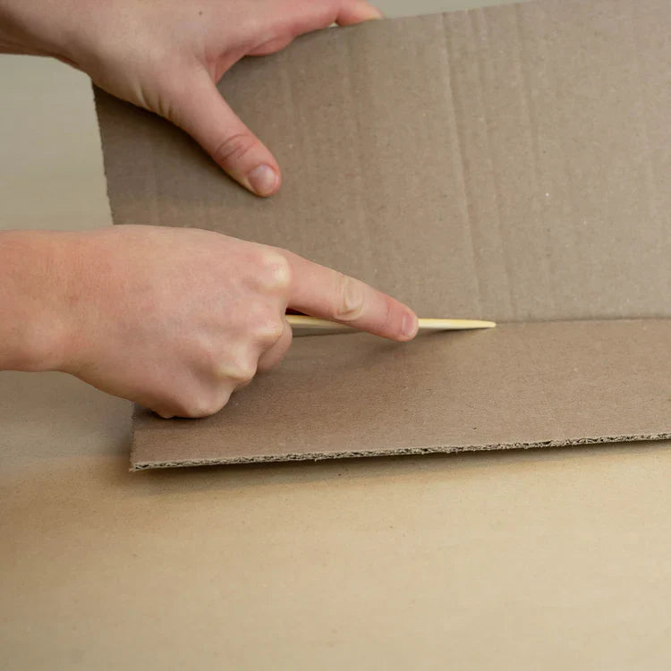 Kid Finger-Safe Cardboard Cutter for Ages 3+ - Gadget by Extoril