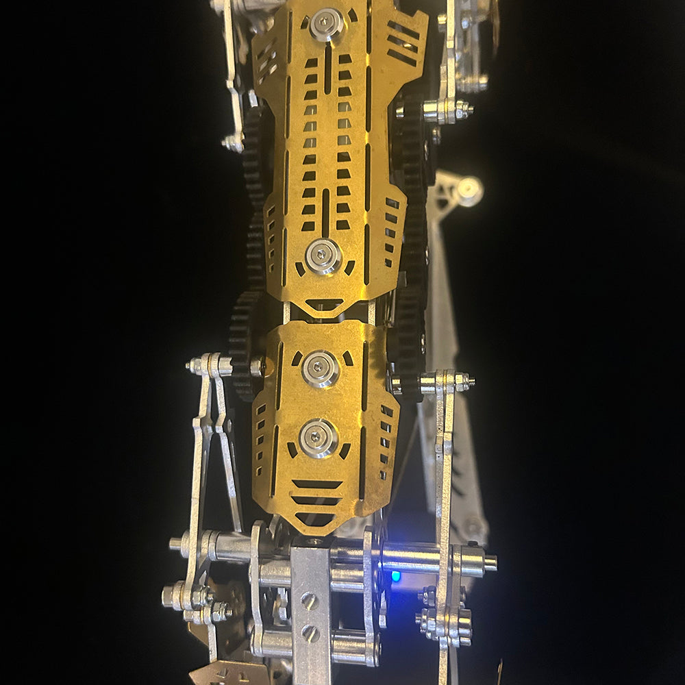 https://cdn.shopify.com/s/files/1/0550/5109/2031/files/Metalkitor-hunting-dynamic-mechanical-leopard-3d-metal-model-kit-for-adults_12.jpg?v=1747302554