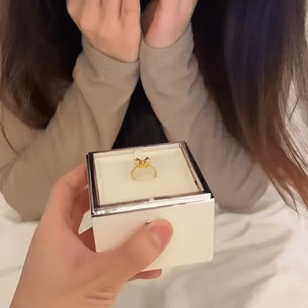 Bear Candle LED Ring Box for Proposals - Gadget by Extoril