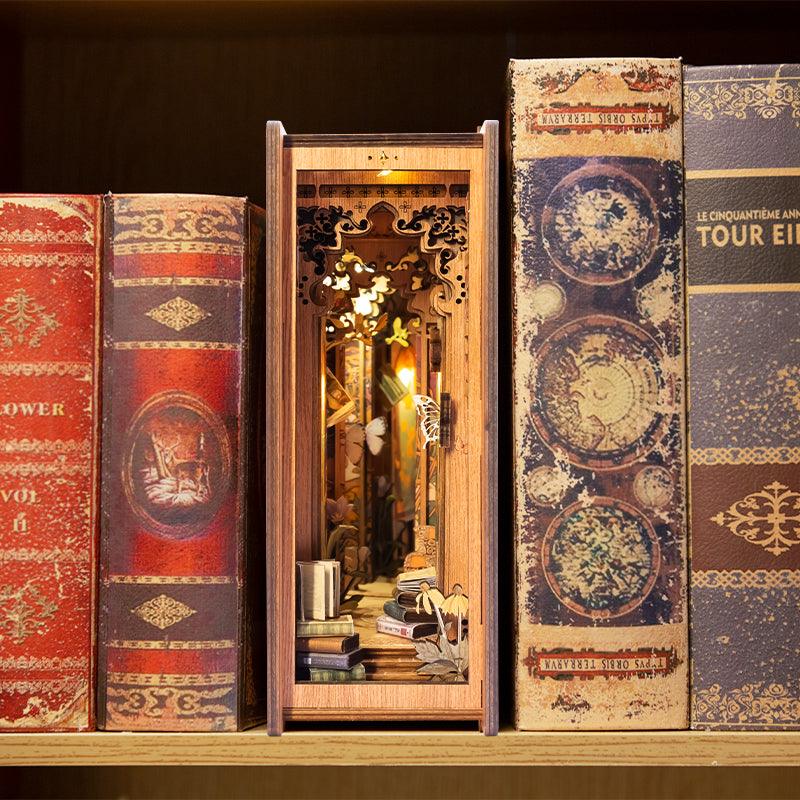 Diy Book Nook Shelf - Butterfly of the Unknow Lands - DIY Booknooks by Extoril