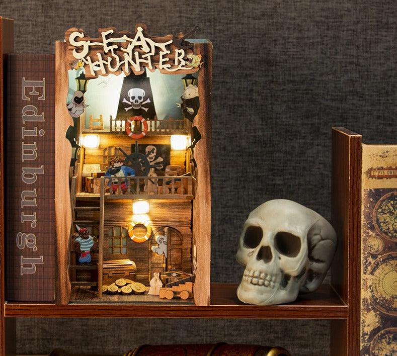 Diy Book Nook Shelf - Sea Hunter - DIY Booknooks by Extoril