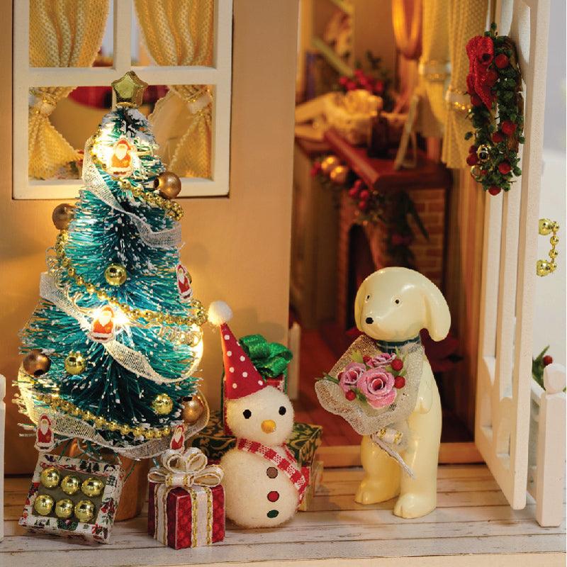 Festive Holiday Time Miniature DIY Kit - DIY Miniature by Extoril