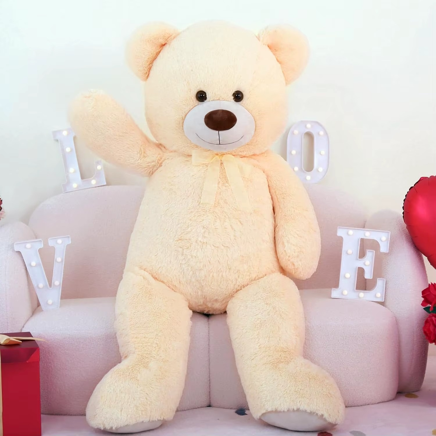 Giant Stuffed Teddy Bear - Figurine by Extoril