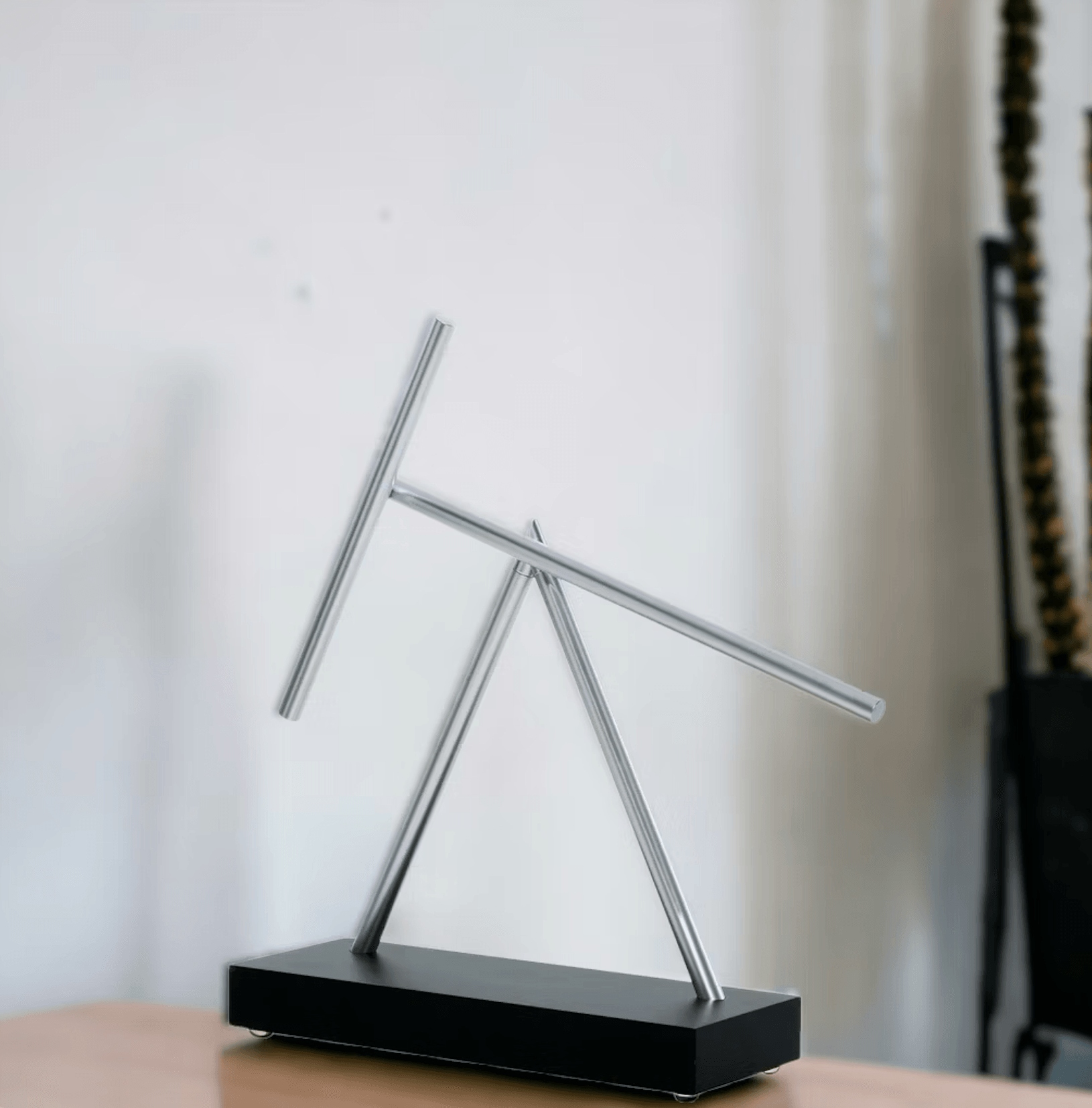 Infinite Motion Kinetic Sculpture (Iron Man 2 Swinging Sticks) - Gadget by Extoril