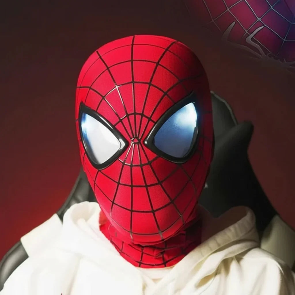 Spiderman Mask Moving Eyes - Action Figure by Extoril