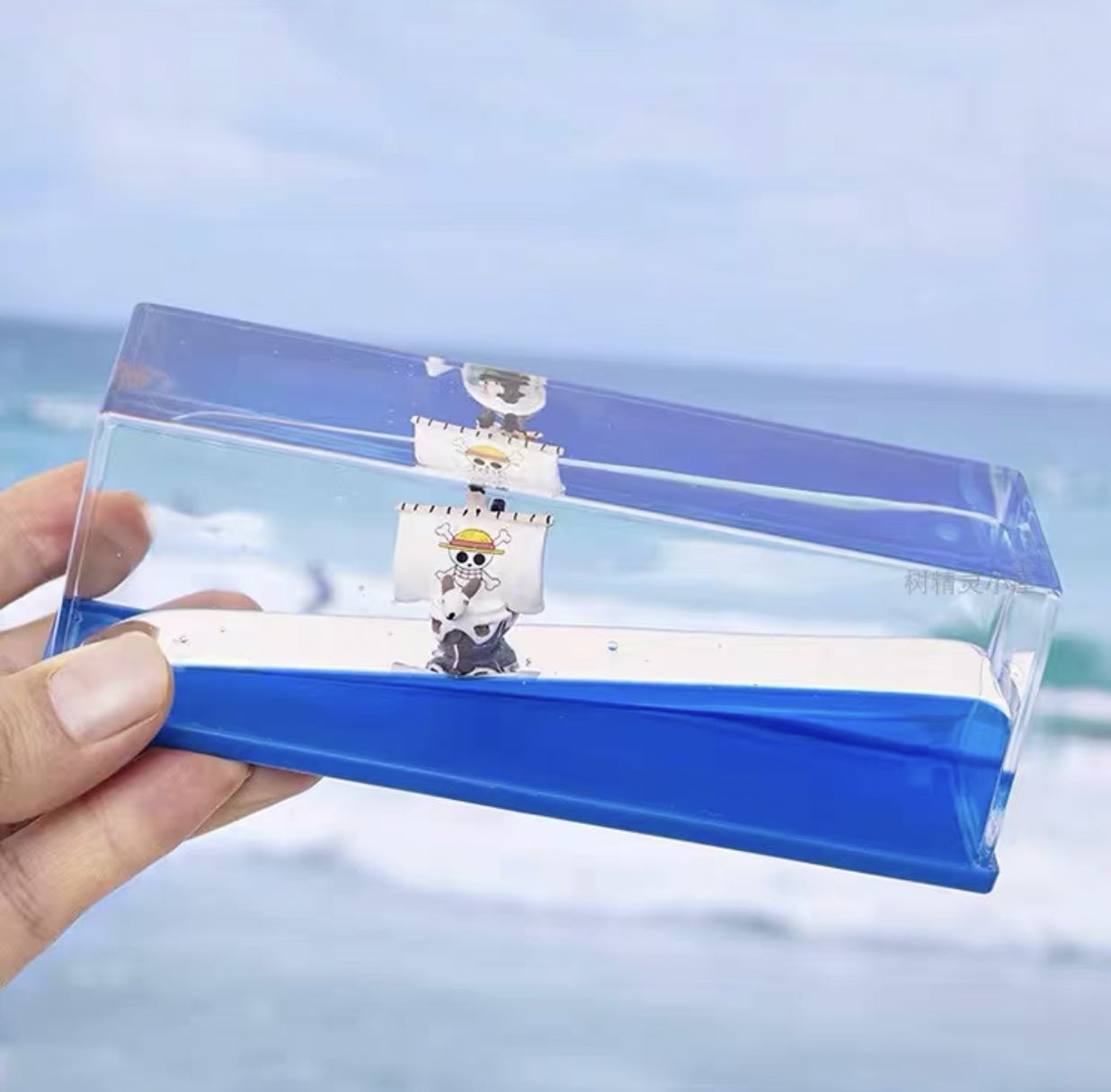 One Piece Floating Ship Fluid Drift Bottle Desktop Decoration